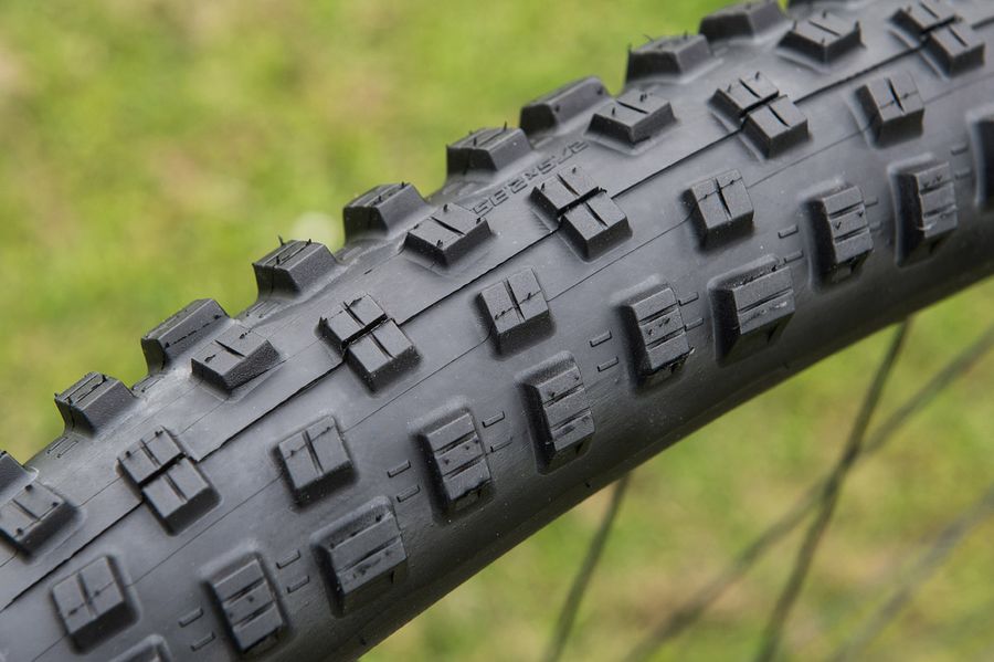Schwalbe-new-nobby-nic-all-mountain-tire-7